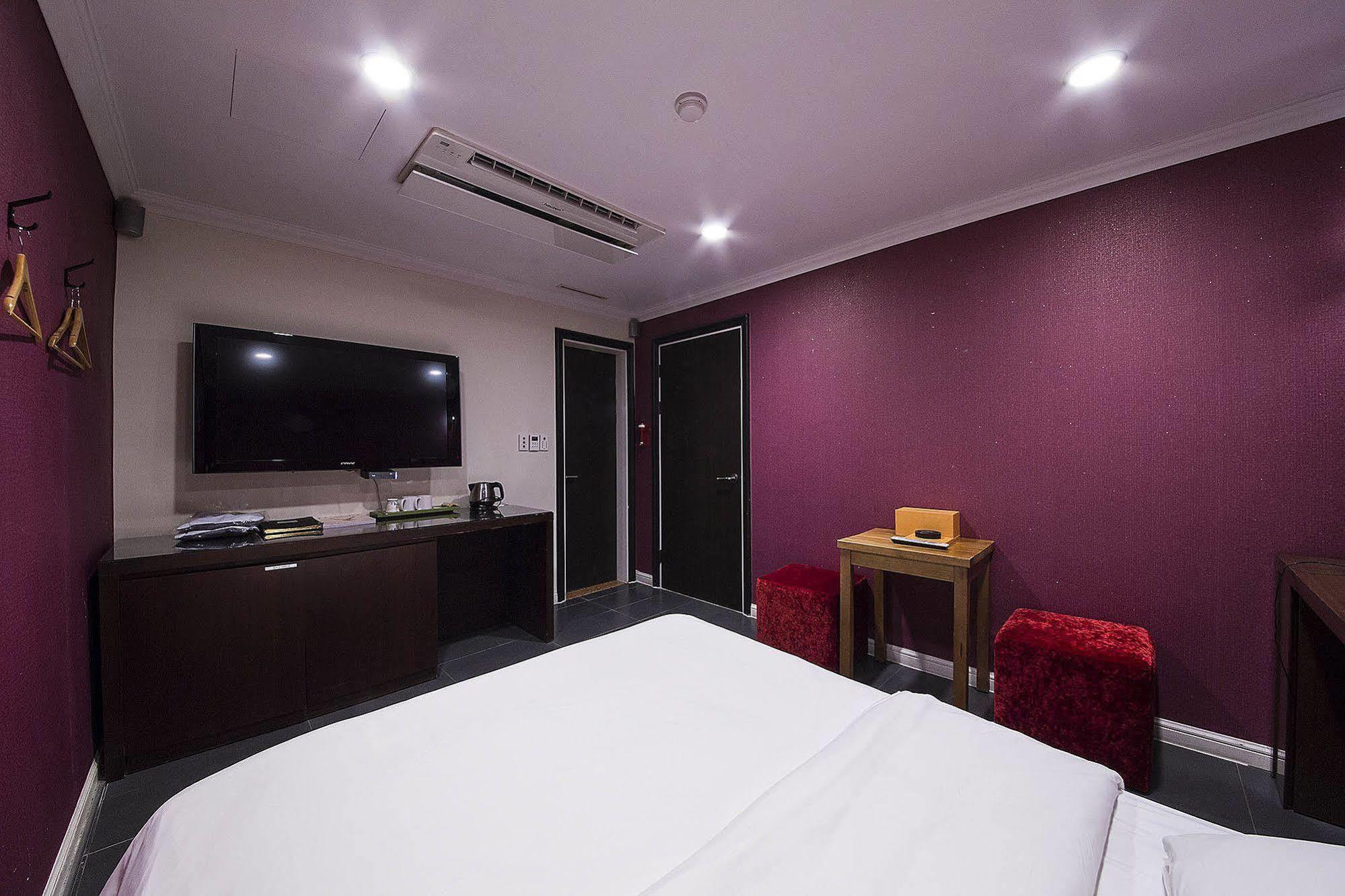 Mate Hotel Seoul Gimpo Exteriör bild