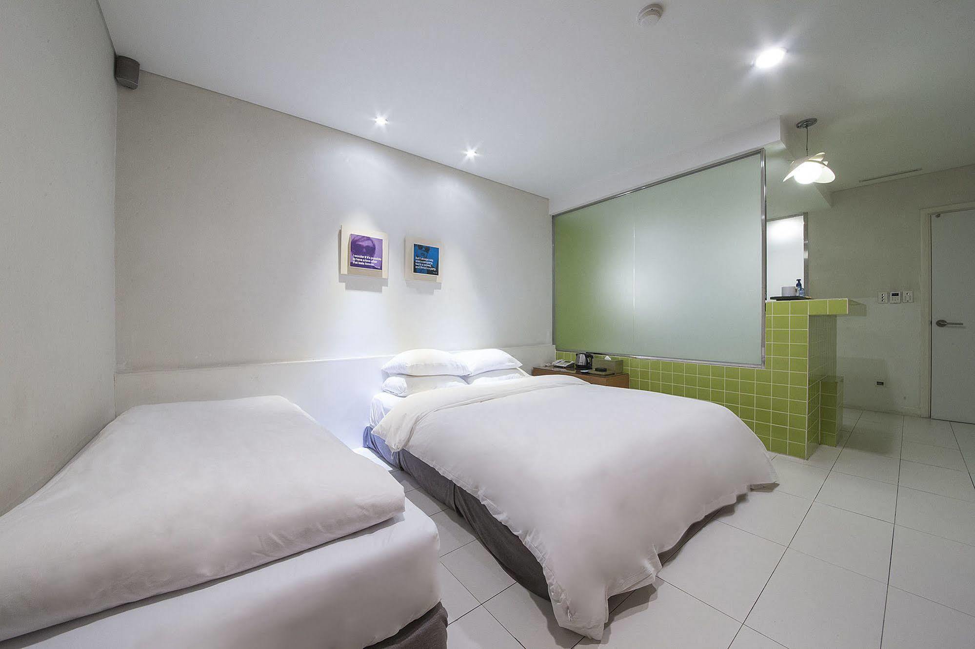 Mate Hotel Seoul Gimpo Exteriör bild